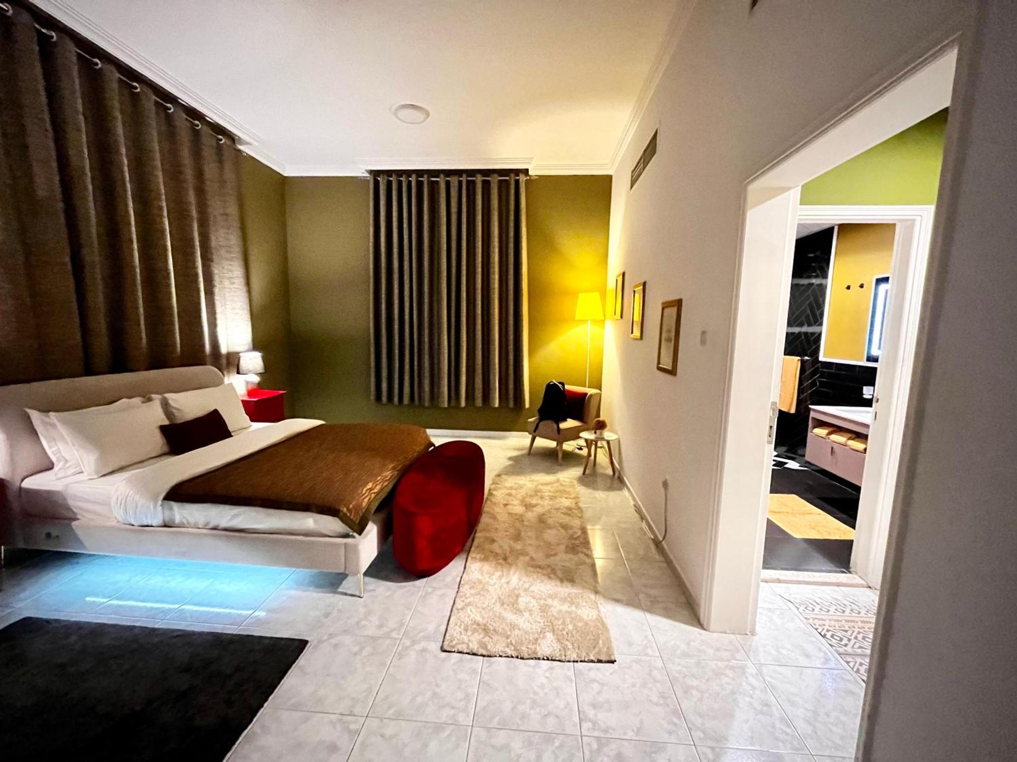 Brightful And Joyful 4 Bedroom Ferienhaus Dubai
